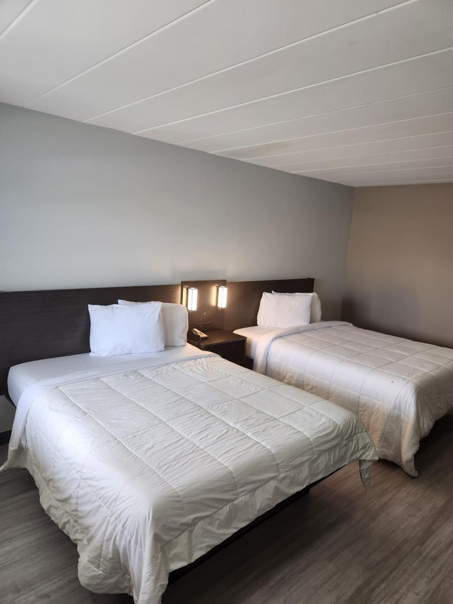 Royal Inn Hotel Indianapolis Bagian luar foto