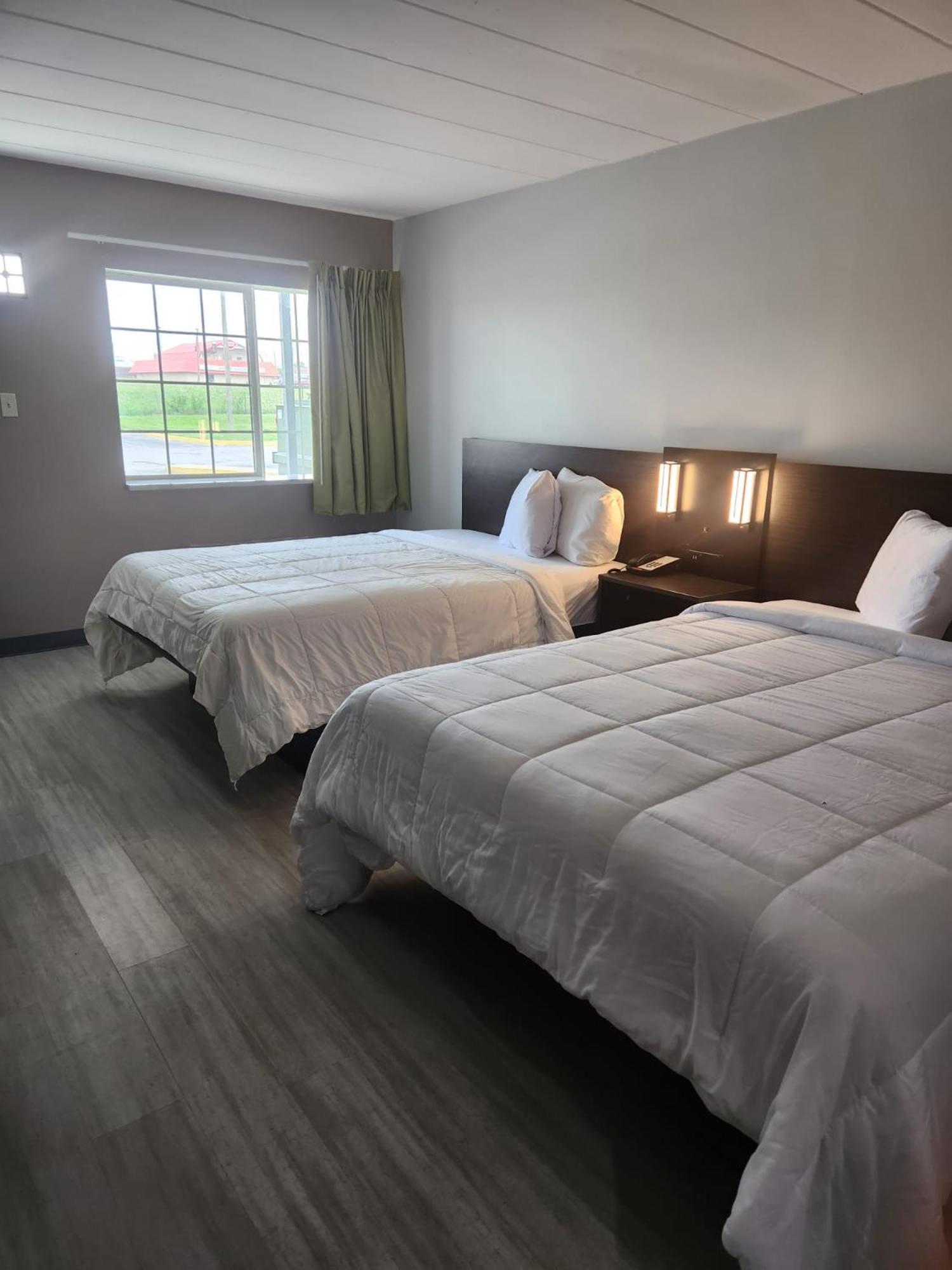 Royal Inn Hotel Indianapolis Bagian luar foto