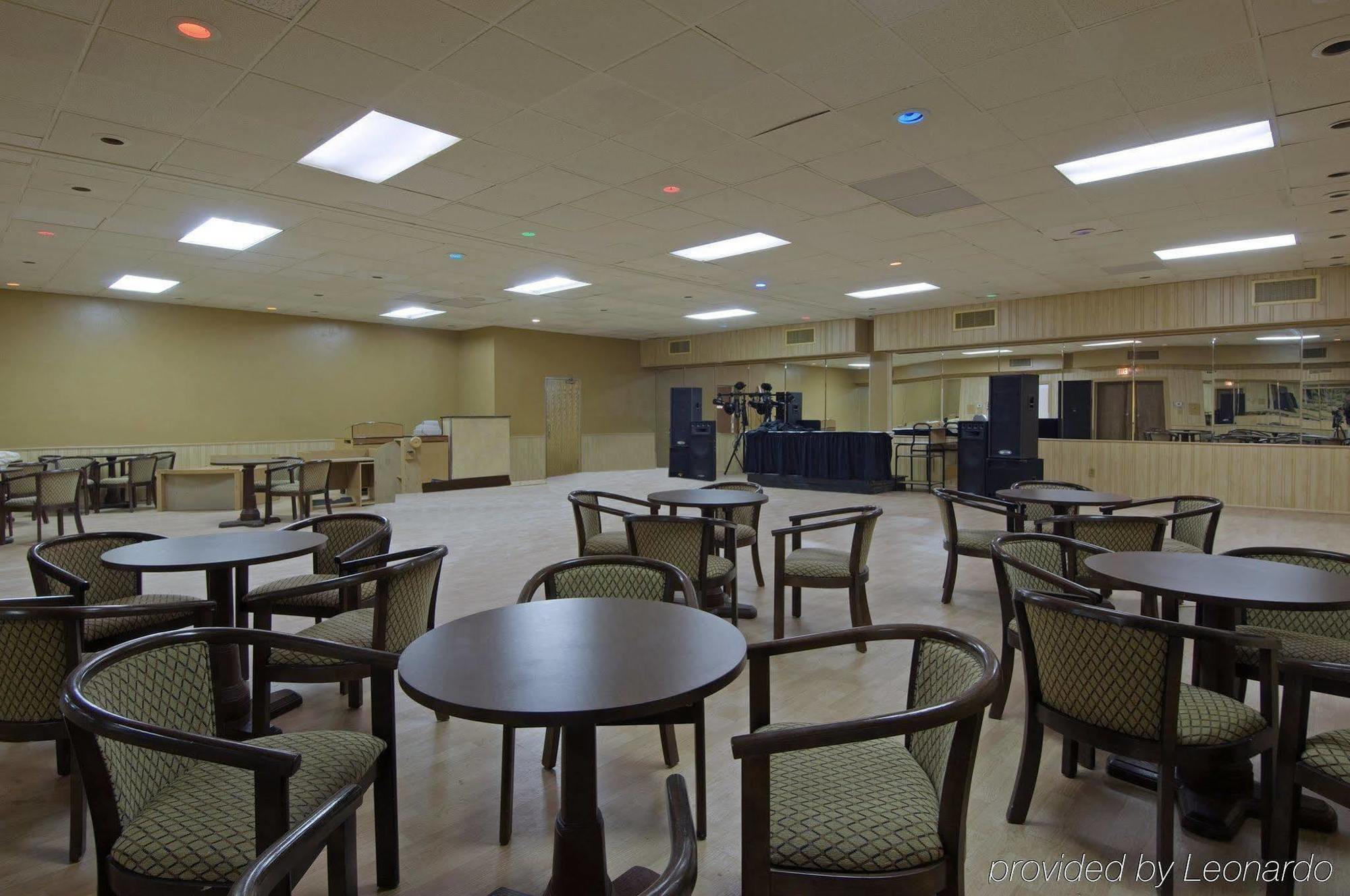 Royal Inn Hotel Indianapolis Bagian luar foto